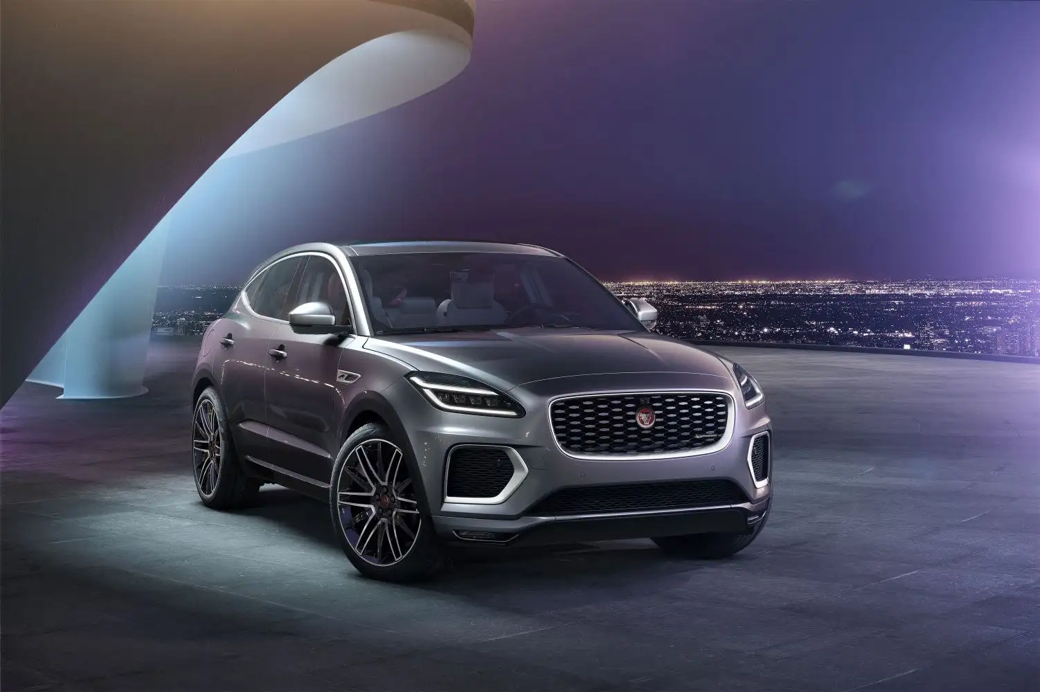 Recensione Approfondita: 2020 Jaguar E-Pace (restyling 2020) 1.5i (160 Cv) Mild Hybrid Automatico